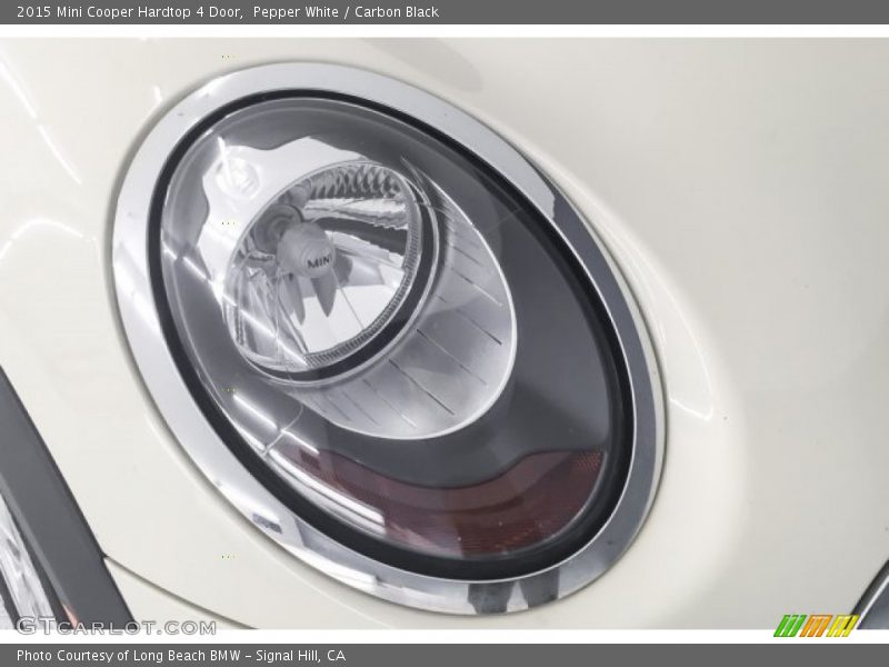 Pepper White / Carbon Black 2015 Mini Cooper Hardtop 4 Door