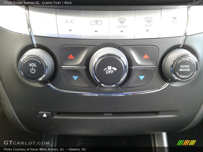 Granite Pearl / Black 2018 Dodge Journey SE