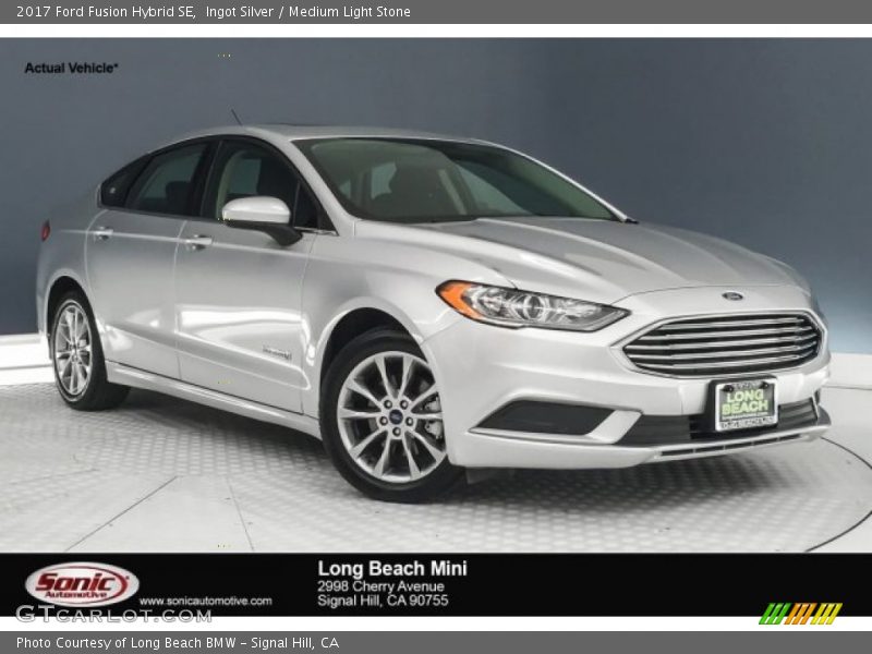 Ingot Silver / Medium Light Stone 2017 Ford Fusion Hybrid SE