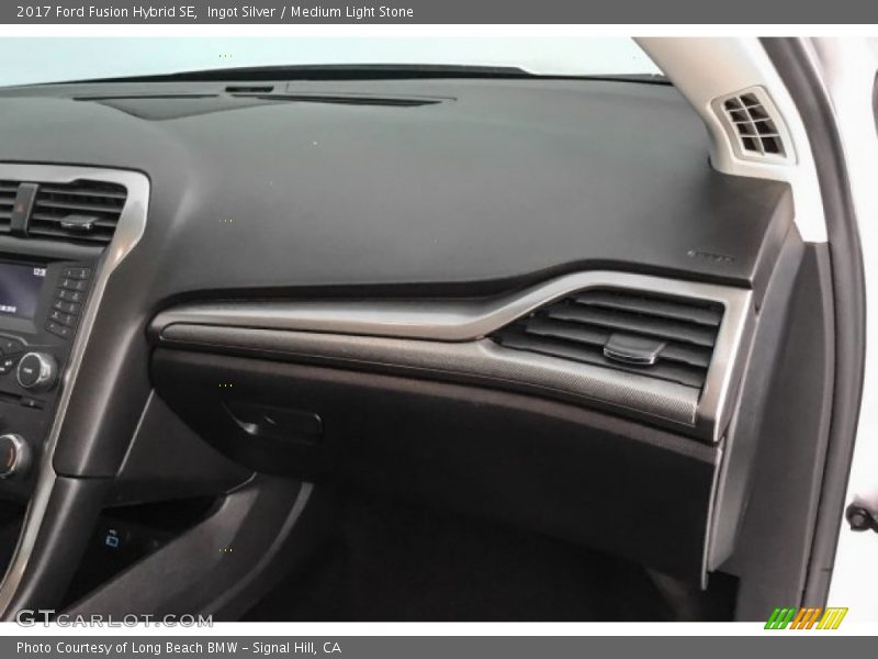 Ingot Silver / Medium Light Stone 2017 Ford Fusion Hybrid SE