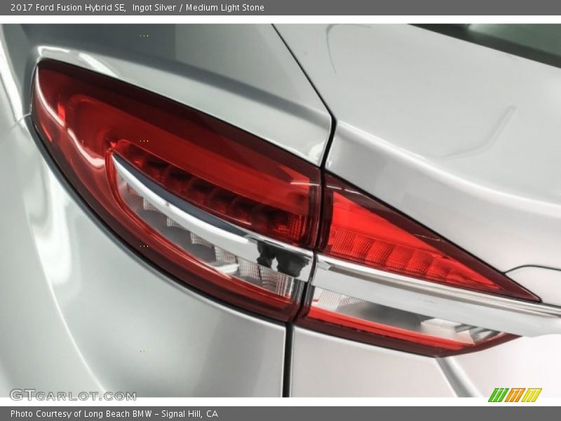 Ingot Silver / Medium Light Stone 2017 Ford Fusion Hybrid SE