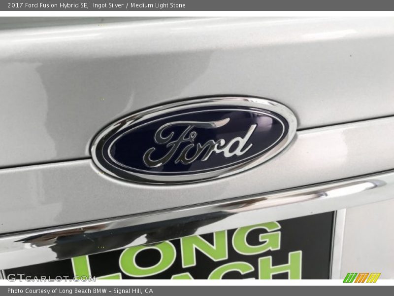Ingot Silver / Medium Light Stone 2017 Ford Fusion Hybrid SE