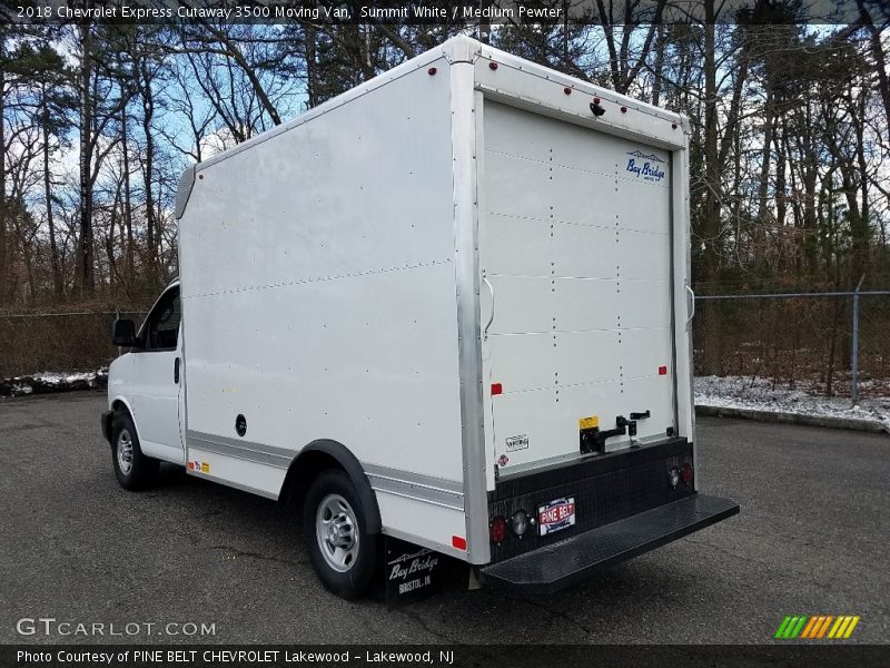Summit White / Medium Pewter 2018 Chevrolet Express Cutaway 3500 Moving Van