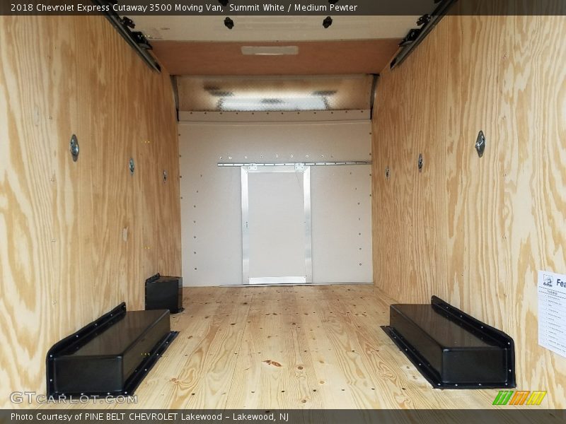  2018 Express Cutaway 3500 Moving Van Trunk