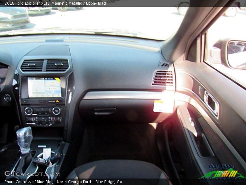 Magnetic Metallic / Ebony Black 2018 Ford Explorer XLT