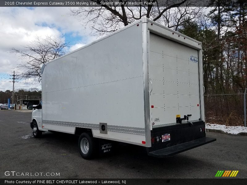 Summit White / Medium Pewter 2018 Chevrolet Express Cutaway 3500 Moving Van