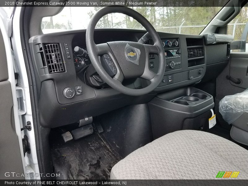 Summit White / Medium Pewter 2018 Chevrolet Express Cutaway 3500 Moving Van