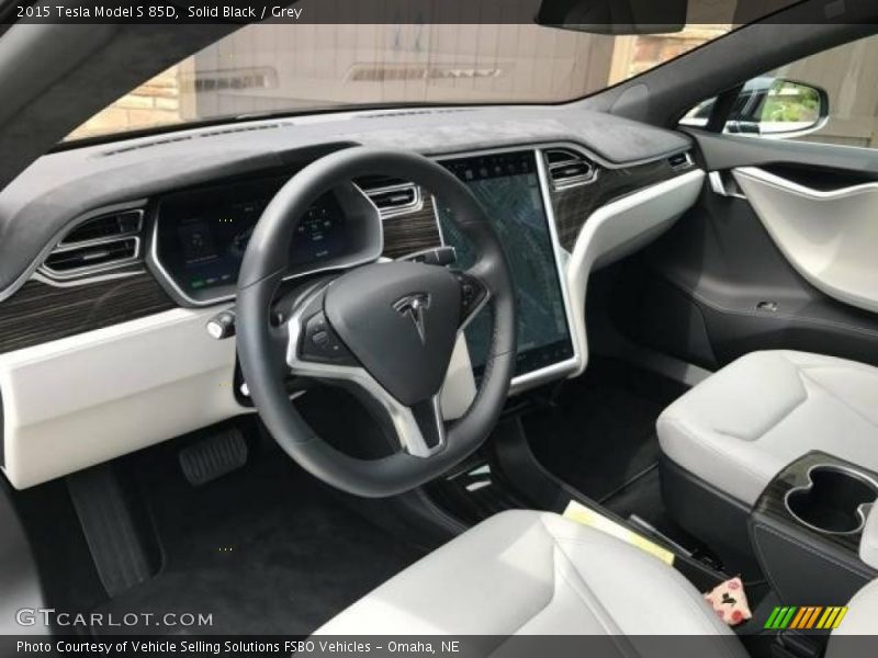 Front Seat of 2015 Model S 85D