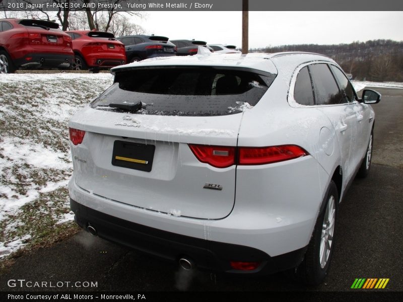 Yulong White Metallic / Ebony 2018 Jaguar F-PACE 30t AWD Prestige