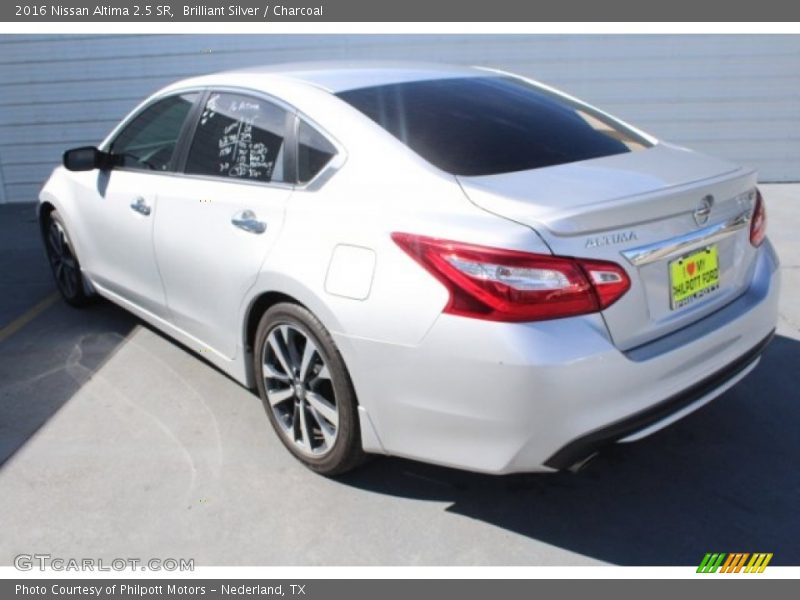 Brilliant Silver / Charcoal 2016 Nissan Altima 2.5 SR