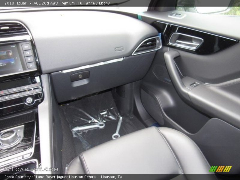 Fuji White / Ebony 2018 Jaguar F-PACE 20d AWD Premium