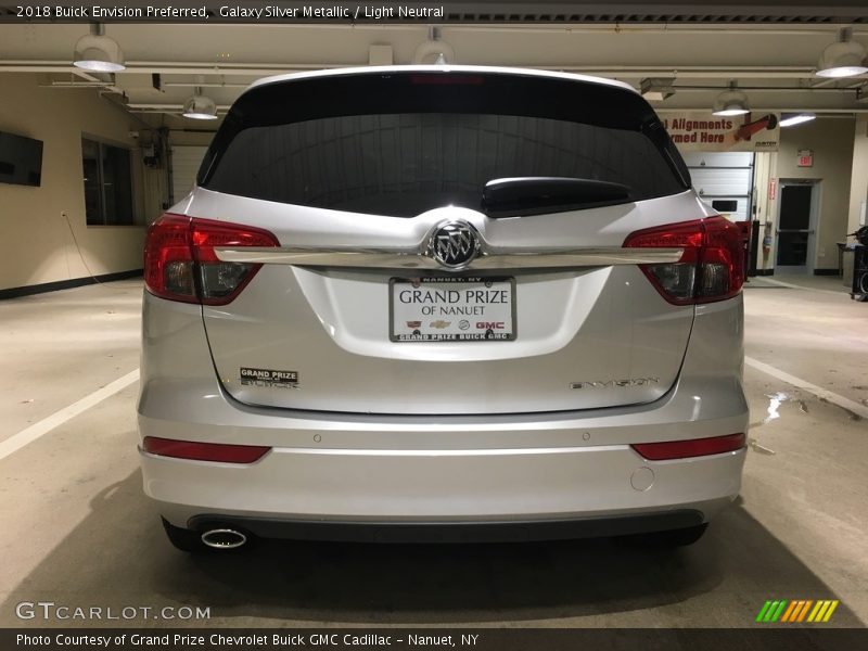 Galaxy Silver Metallic / Light Neutral 2018 Buick Envision Preferred