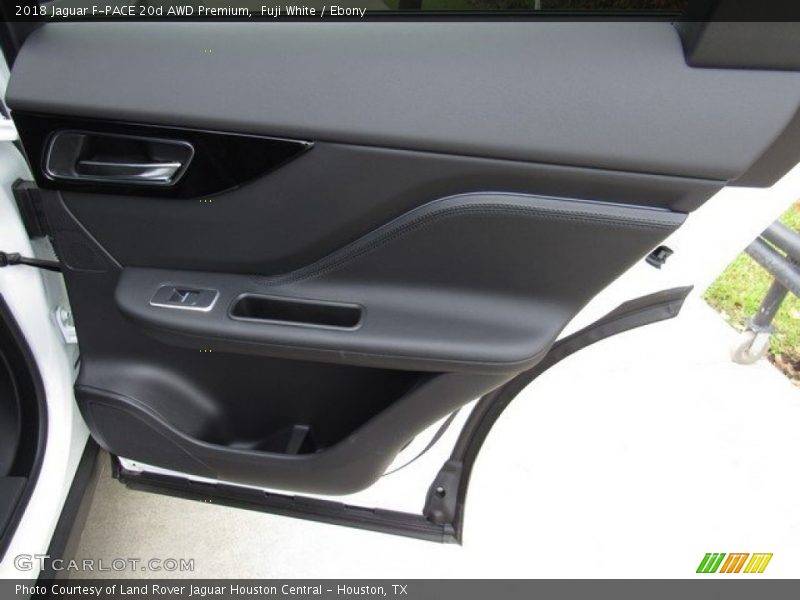 Fuji White / Ebony 2018 Jaguar F-PACE 20d AWD Premium