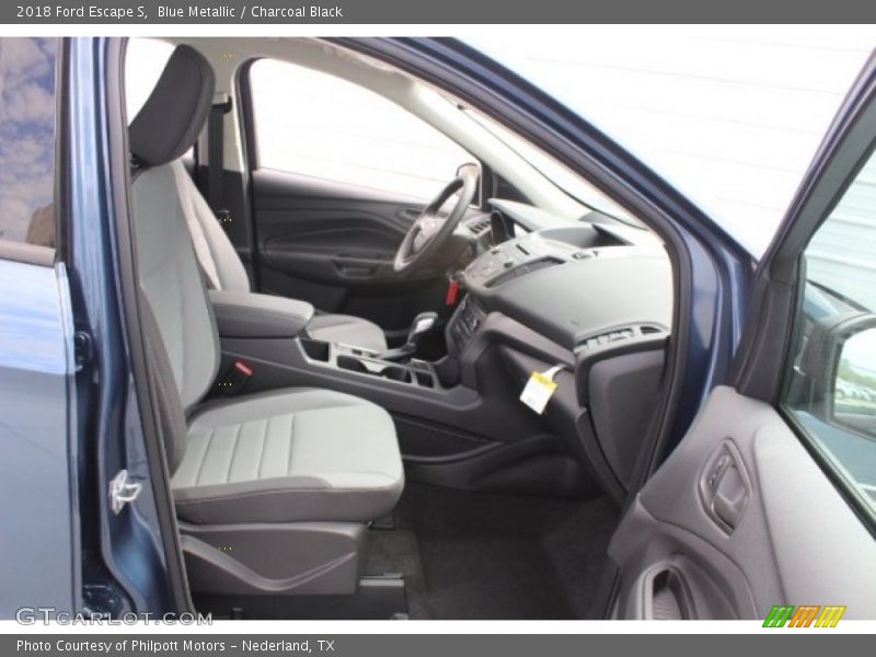 Blue Metallic / Charcoal Black 2018 Ford Escape S