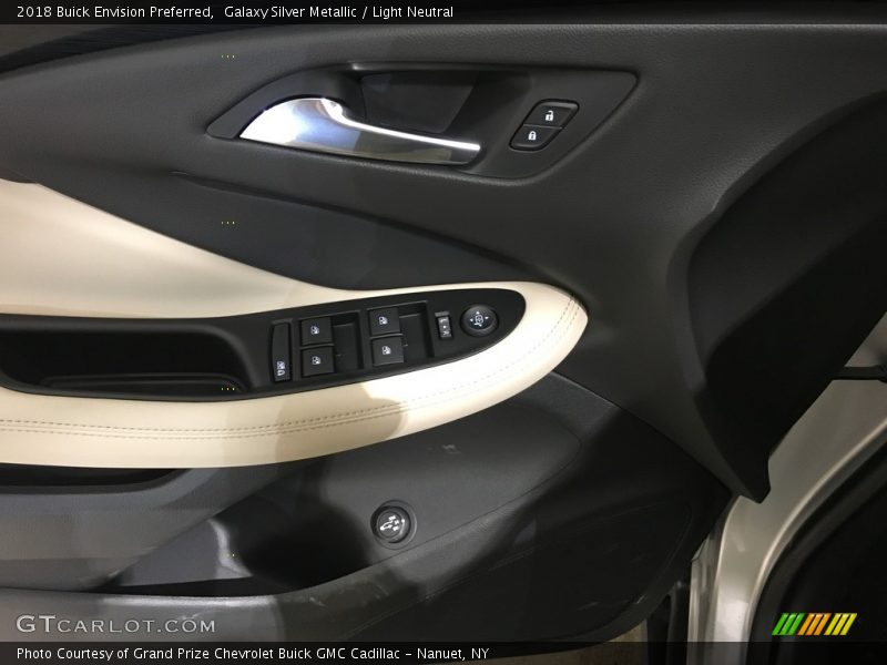 Galaxy Silver Metallic / Light Neutral 2018 Buick Envision Preferred