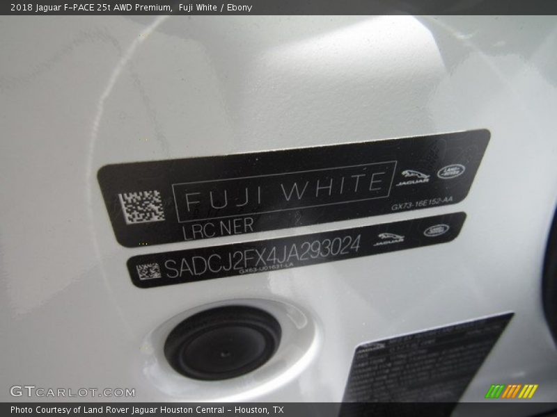Fuji White / Ebony 2018 Jaguar F-PACE 25t AWD Premium