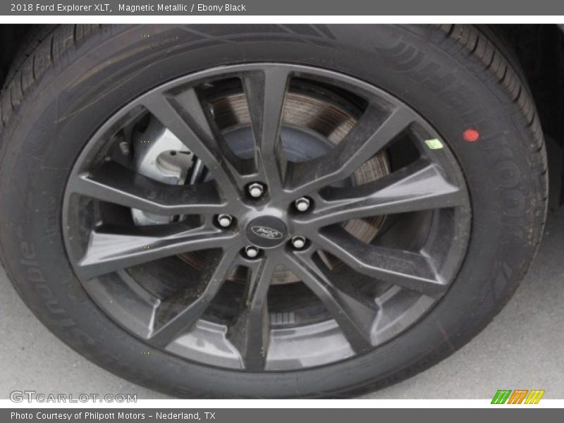 Magnetic Metallic / Ebony Black 2018 Ford Explorer XLT