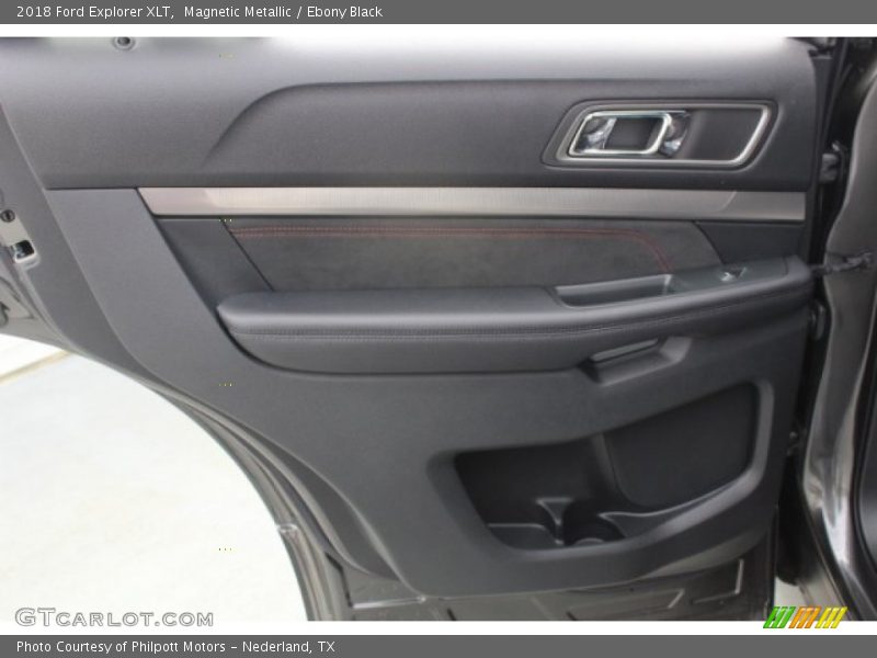 Magnetic Metallic / Ebony Black 2018 Ford Explorer XLT