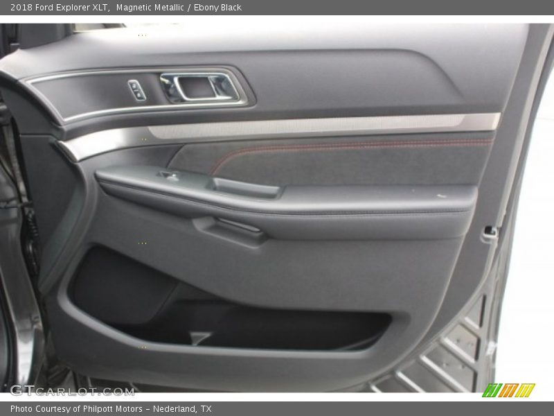 Magnetic Metallic / Ebony Black 2018 Ford Explorer XLT
