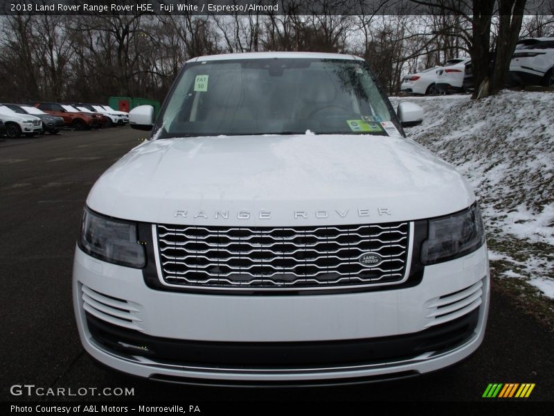 Fuji White / Espresso/Almond 2018 Land Rover Range Rover HSE
