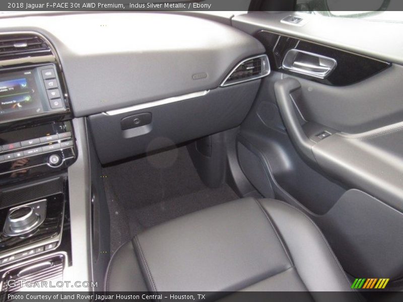 Indus Silver Metallic / Ebony 2018 Jaguar F-PACE 30t AWD Premium