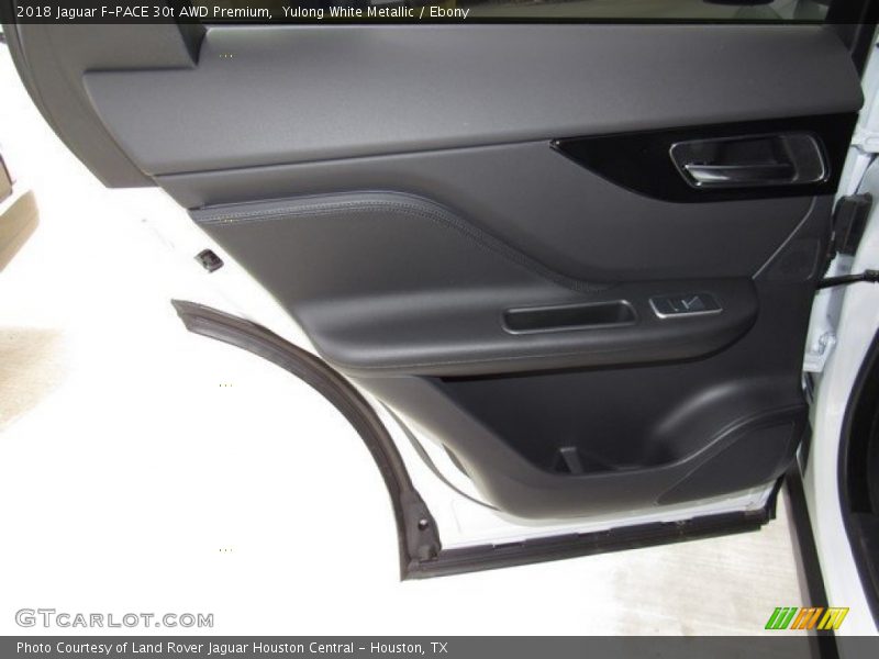 Yulong White Metallic / Ebony 2018 Jaguar F-PACE 30t AWD Premium