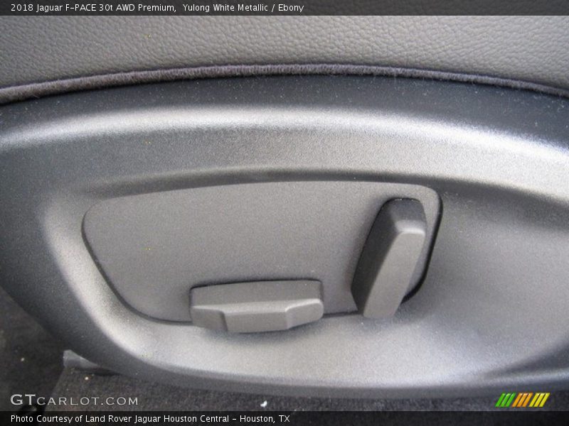 Yulong White Metallic / Ebony 2018 Jaguar F-PACE 30t AWD Premium