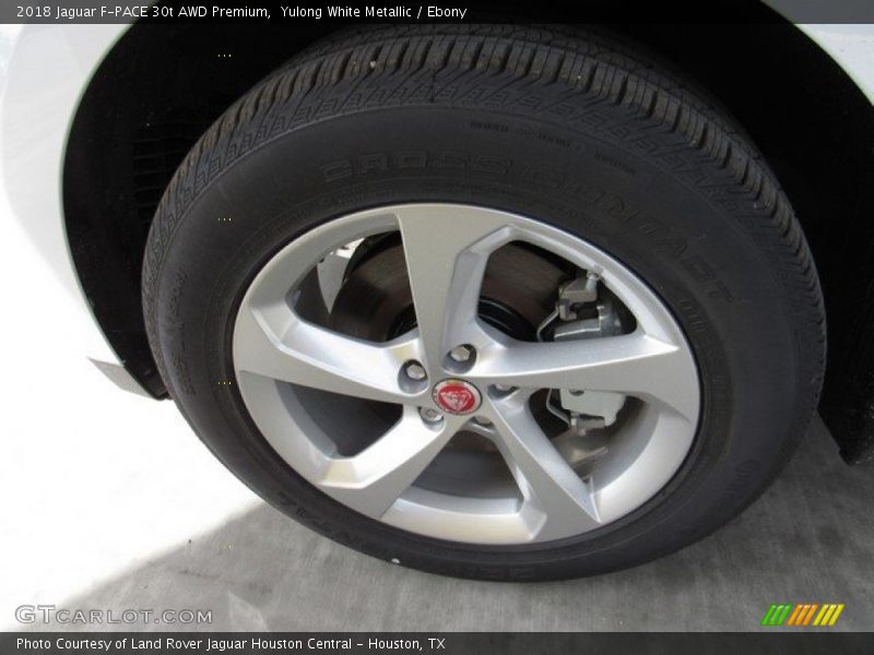 Yulong White Metallic / Ebony 2018 Jaguar F-PACE 30t AWD Premium