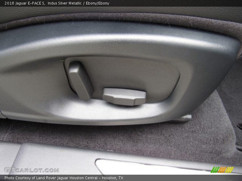 Indus Silver Metallic / Ebony/Ebony 2018 Jaguar E-PACE S