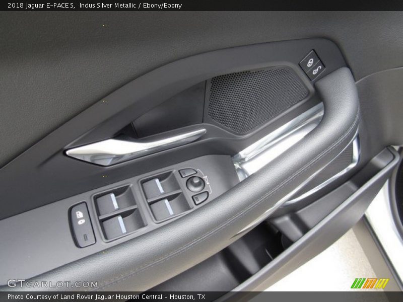 Indus Silver Metallic / Ebony/Ebony 2018 Jaguar E-PACE S
