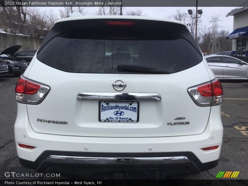 Moonlight White / Almond 2013 Nissan Pathfinder Platinum 4x4