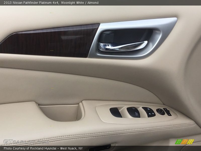 Moonlight White / Almond 2013 Nissan Pathfinder Platinum 4x4