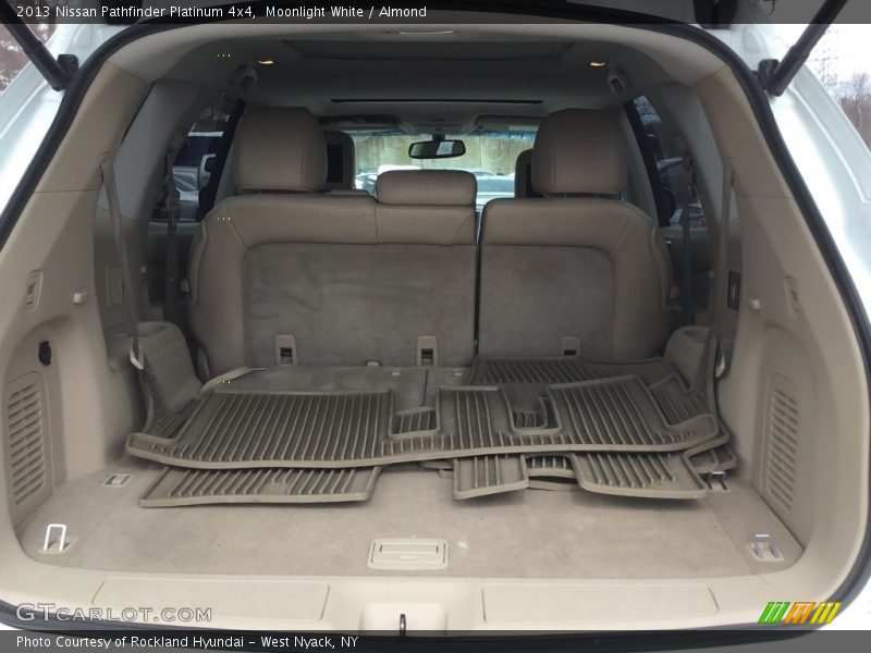 Moonlight White / Almond 2013 Nissan Pathfinder Platinum 4x4