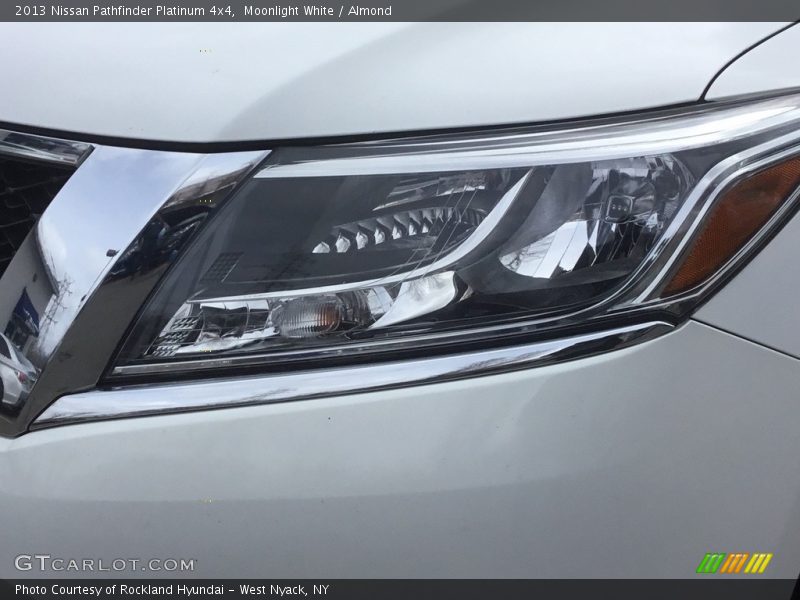 Moonlight White / Almond 2013 Nissan Pathfinder Platinum 4x4