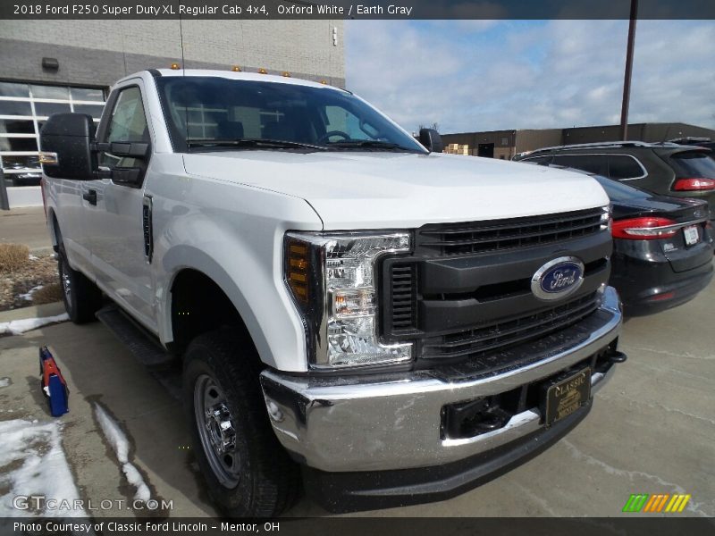 Oxford White / Earth Gray 2018 Ford F250 Super Duty XL Regular Cab 4x4