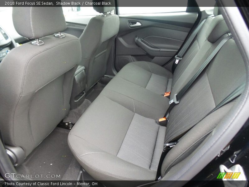 Shadow Black / Charcoal Black 2018 Ford Focus SE Sedan