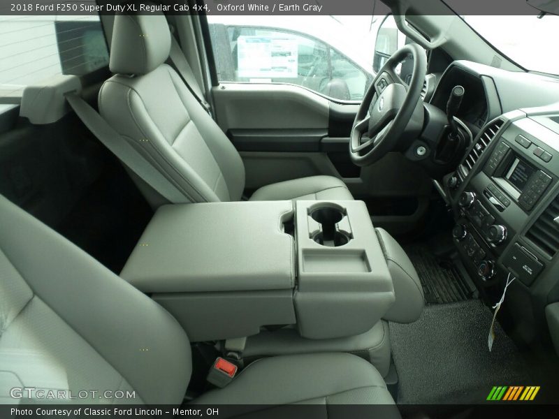 Oxford White / Earth Gray 2018 Ford F250 Super Duty XL Regular Cab 4x4