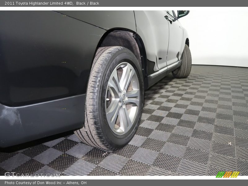 Black / Black 2011 Toyota Highlander Limited 4WD