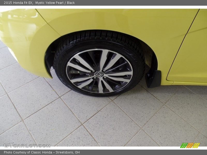 Mystic Yellow Pearl / Black 2015 Honda Fit EX