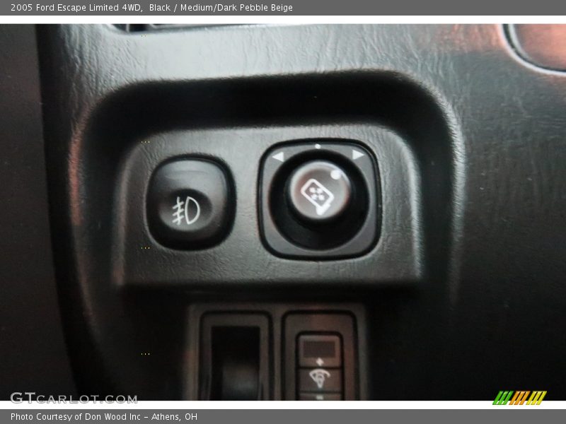 Black / Medium/Dark Pebble Beige 2005 Ford Escape Limited 4WD