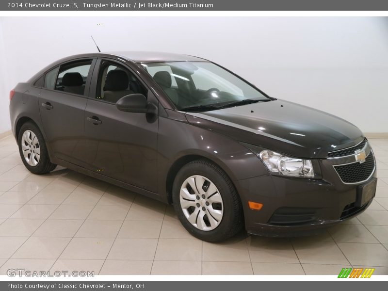 Tungsten Metallic / Jet Black/Medium Titanium 2014 Chevrolet Cruze LS