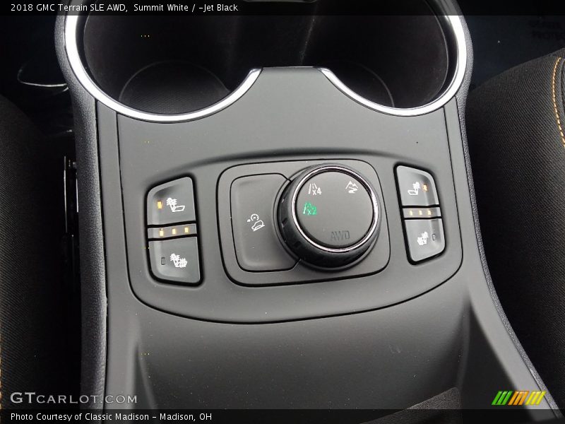 Summit White / ­Jet Black 2018 GMC Terrain SLE AWD