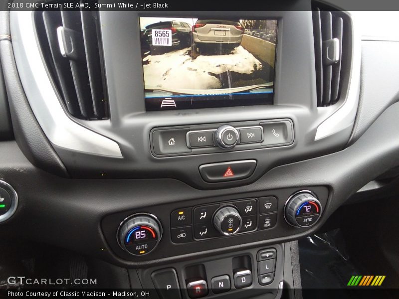 Summit White / ­Jet Black 2018 GMC Terrain SLE AWD