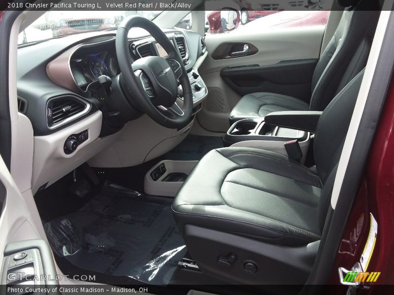 Velvet Red Pearl / Black/Alloy 2018 Chrysler Pacifica Touring L