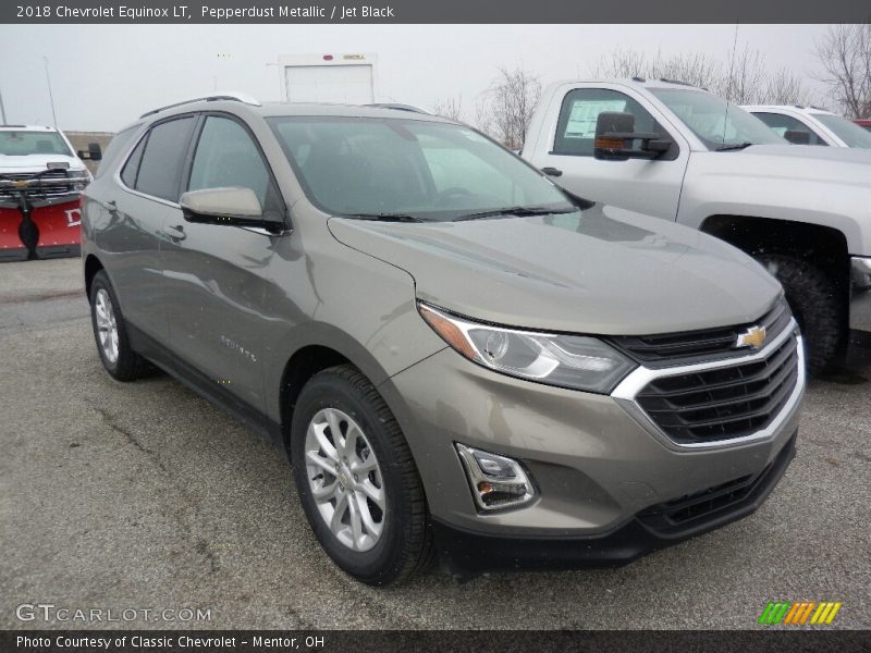Pepperdust Metallic / Jet Black 2018 Chevrolet Equinox LT
