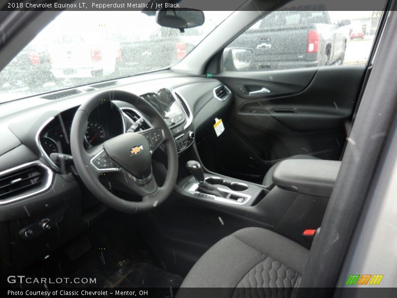 Pepperdust Metallic / Jet Black 2018 Chevrolet Equinox LT