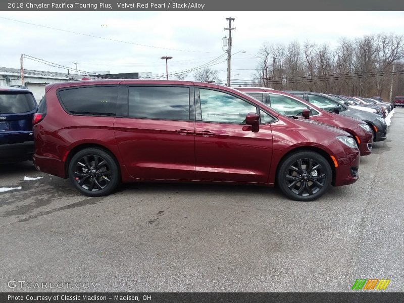 Velvet Red Pearl / Black/Alloy 2018 Chrysler Pacifica Touring Plus