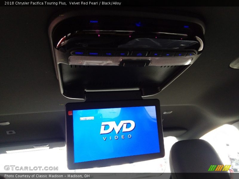 Velvet Red Pearl / Black/Alloy 2018 Chrysler Pacifica Touring Plus