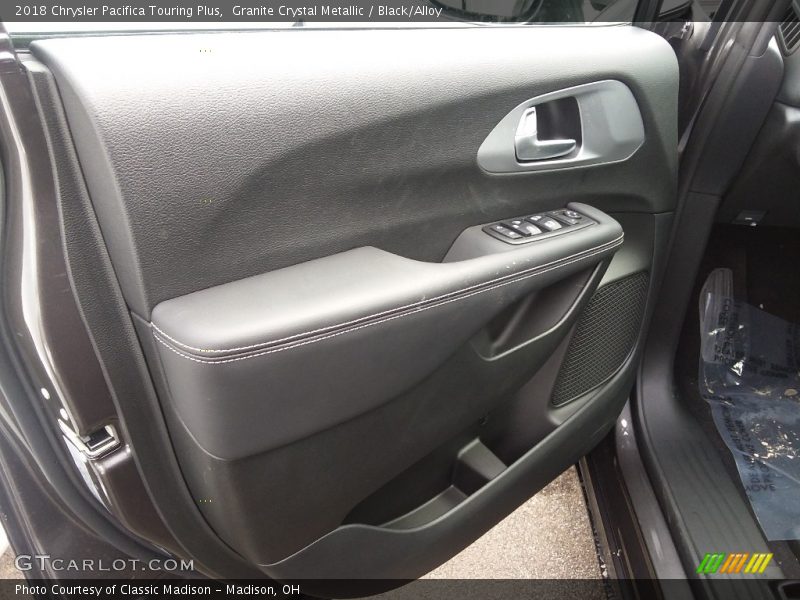 Granite Crystal Metallic / Black/Alloy 2018 Chrysler Pacifica Touring Plus