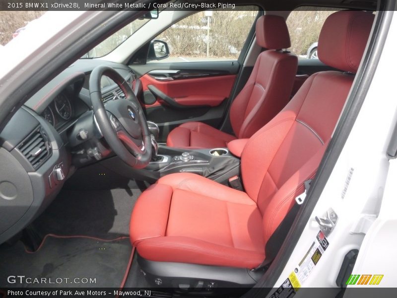 Mineral White Metallic / Coral Red/Grey-Black Piping 2015 BMW X1 xDrive28i